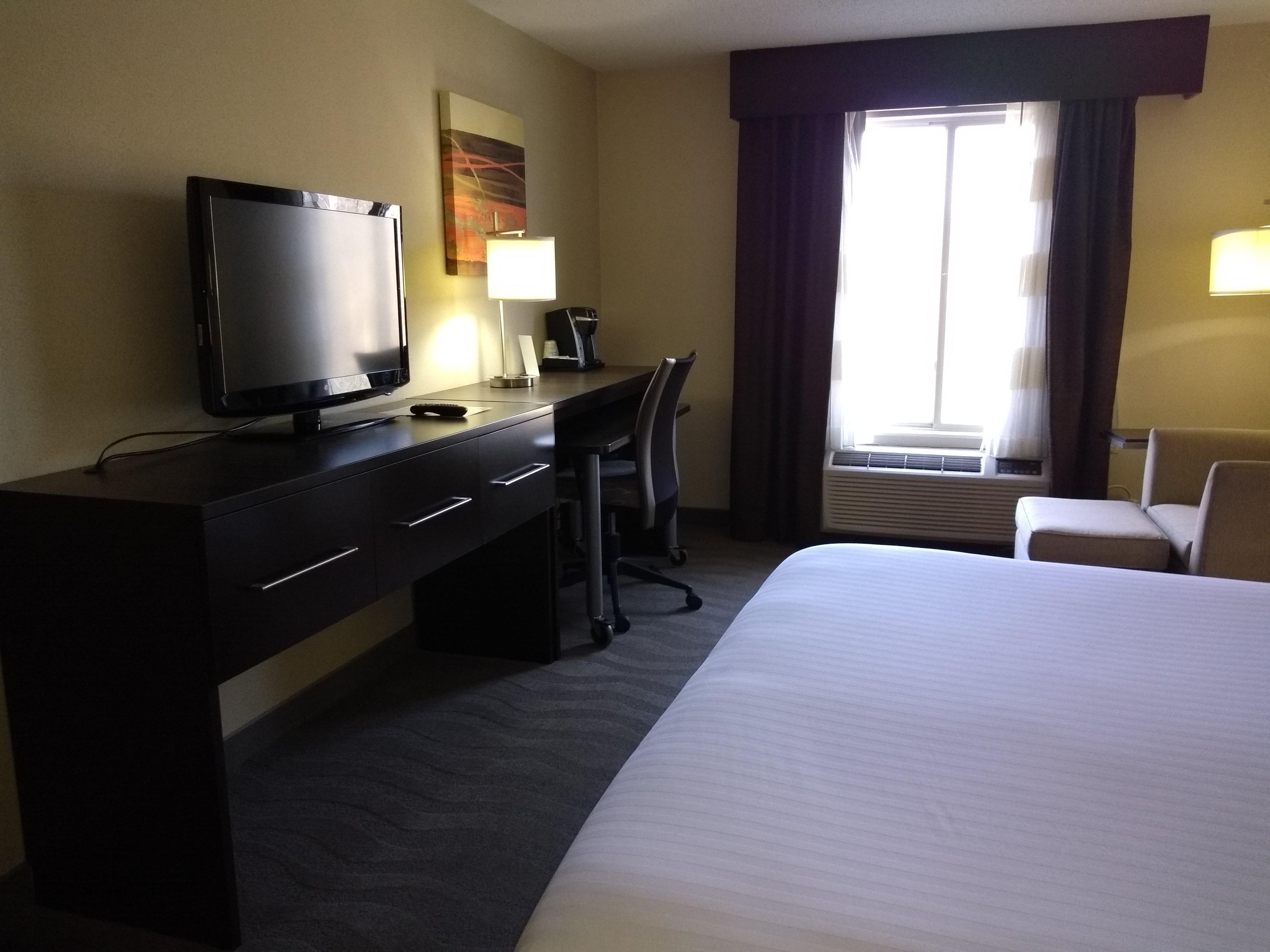 Holiday Inn Express Hotel & Suites Waterford By Ihg Экстерьер фото
