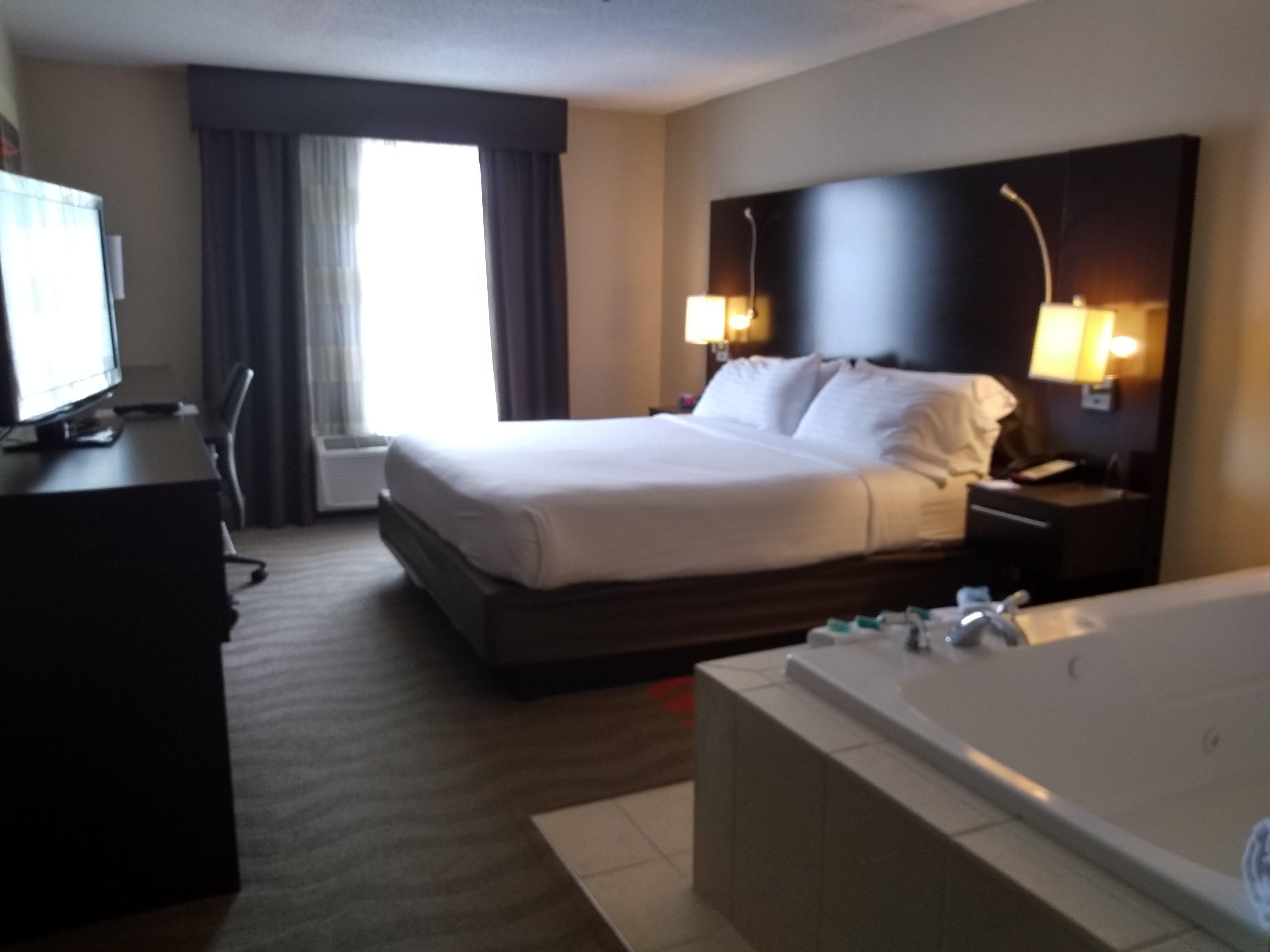 Holiday Inn Express Hotel & Suites Waterford By Ihg Экстерьер фото
