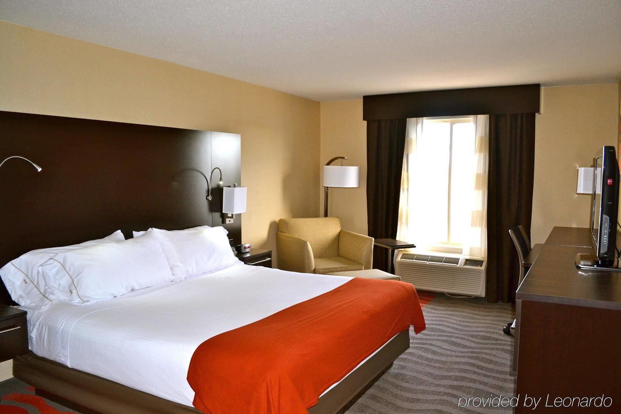 Holiday Inn Express Hotel & Suites Waterford By Ihg Экстерьер фото